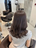 ロハスバイケンジ(LOHAS by KENJE) 初めてのパーマでも挑戦しやすい♪ミディアムのコテ巻き風パーマ