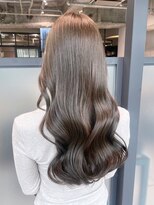 シオン(shion) フェミニンロングメルティカラー似合わせカット_ba539972
