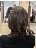 シルバーハイライト×くびれレイヤー♪赤み消し透明感カラー