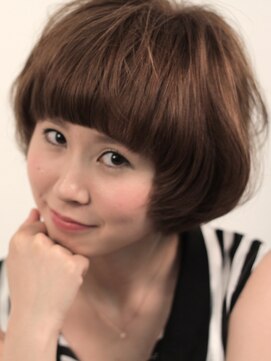 ヴォージュリアン(VOGES LIEN) パッツンバングのゆるふわマッシュ