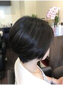 お手入れ簡単ショートボブ