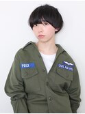 黒髪マッシュショート
