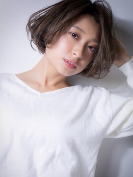 カバーヘア ブリス 上尾西口店(COVER HAIR bliss) センターパートxワンカール小顔ナチュラルボブw上尾30代40代50代