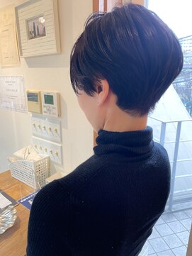 オーシャン(Ocean) 刈り上げ女子/前下がりボブ/美シルエット/ボブカット