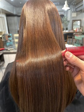 メーヴェ(Mowen) 南堀江 mowen Tetsu 艶髪 酸熱ストレート 髪質改善