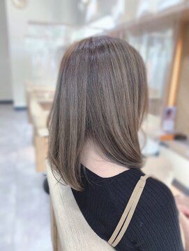 サムソンアンドデリラ 江南店 ベージュカラー