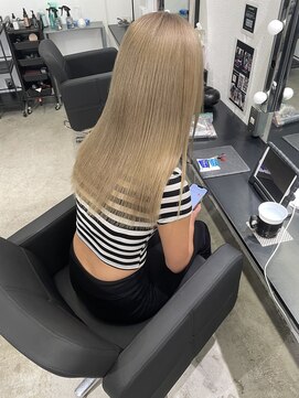 キング 高槻(K!ng) 【高槻/茨木】　髪質改善