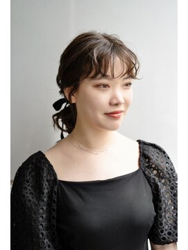 ベイショア(Bay Shore NY) ローポニーテール/リボンアレンジ/お呼ばれヘア/結婚式参列ヘア