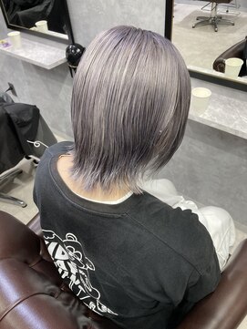 グラッジ 池袋(GLADGE) シルバーカラー