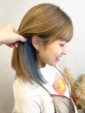 ミュラ(mulah) ライトブルーインナーカラー×ハイトーンミルクティーベージュ