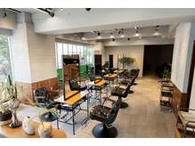 オアグッド(or good)の雰囲気（一席ずつ広々としたセット面と心地よい店内♪［調布駅/調布］）