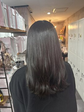 トゥーミー(to mee) シルバーグレージュ♪【新田】