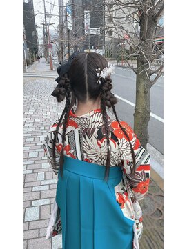 シャーマン(SHERMAN) カチモリツイン変型お団子アレンジ♪