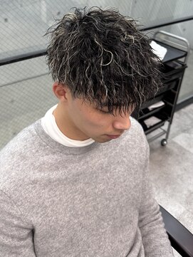 イーラ(era) ツイストスパイラルパーマメッシュマッシュ眉毛束感