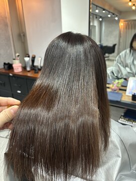 ハーシーバイアポロ 相模大野(HERSHE by apollo) 髪質改善縮毛矯正,レイヤー,縮毛矯正,白髪ぼかしハイライト.白髪