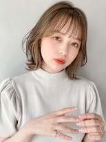 リヤン 表参道(lyann)&nbsp;イメチェンピンクベージュ前髪イヤリングカラーa