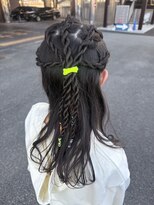 バディヘアーサロン(BUDDY HAIR SALON)&nbsp;編み込みアップスタイルヘアセット前髪カットキッズカット
