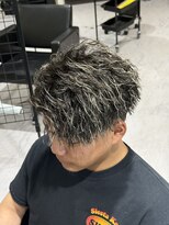 クール 大和八木駅前店(Coeur)&nbsp;奈良/橿原/大和八木/縦落ちホワイトメッシュパーマ