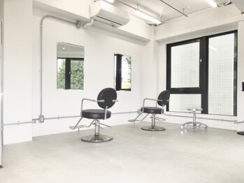 スヴァン 青山表参道(svan)の写真/外苑前の隠れ家でタイパ×高精度を。完全マンツーマン&待ち時間ゼロ、論理的診断で理想を叶える緑の空間。