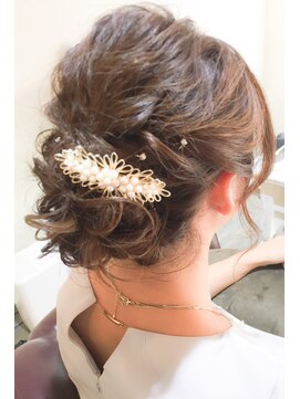 ビレントル(BRENTL) 可愛くアップスタイル