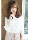 ひし形シルエットグレージュエアリーセミロング顔周りカット