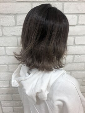 シュガー ヘアアンドネイル 仙台(SUGAR) ハイライトグラデーションマッシュショートグレージュラテカラー