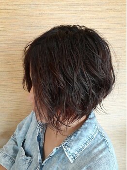 キルトヘアー(KIRUTO HAIR)の写真/【カット＋カラー¥7700～】低価格なのにハイクオリティーな技術と高品質な薬剤を体験できるのが人気の秘訣