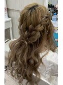 ゆる巻き編み込みハーフアップ