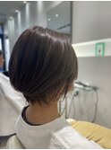 前下がりハンサムショート