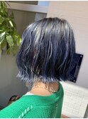 個性派ネイビーカラー!