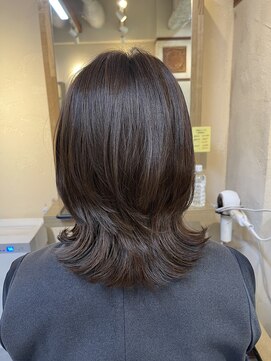 ヘアリゾート粋 ウナム 新宿東口店(enam) レイヤースタイル/小顔カット/くびれヘア