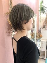 ラッシュグラス(Rush grass) ウルフショートカーキカラーアッシュ