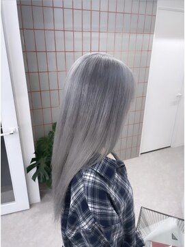 ペレ 渋谷(PELE) 黒髪/グレーベージュ/レイヤーロング/前髪パーマ/渋谷