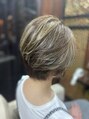 ユーアールアルシュ(UR Arche) 流れのあるショートスタイルに似合うハイライトが入っています