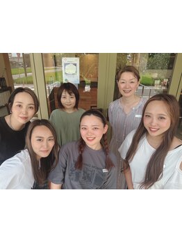 女性スタイリストがトータルでコーディネート♪ケアとリラックスが叶う≪顔そりスキンケアコース≫が人気☆