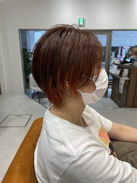 ネイロ 日本橋(NeiRo) 小顔ショートボブハイライトカラー大人ショートカット白髪ぼかし