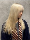 ブロンド×レイヤーカット