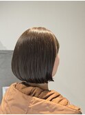 カーキベージュ
