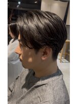 ニーイチイチ(211)&nbsp;メンズセンターパート×ニュアンスパーマ