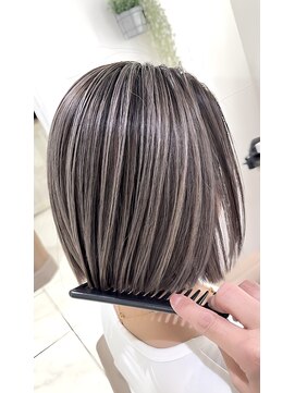 アッシュ 大宮店(Ash) グレージュハイライトバレイヤージュ/ボブ