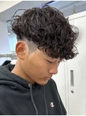 横浜メンズカットメンズパーマスペインカール波巻きパーマ強め