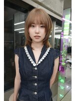 レコ 渋谷(LECO)&nbsp;ハッシュカット顔まわりレイヤーハイトーンベージュカラー