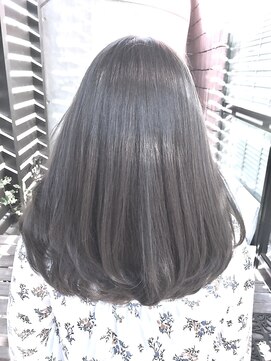 リリィ(Lily) プラチナグレージュ