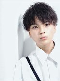 ツイストスパイラル波打ちスパイラルセンターパート刈り上げ束感