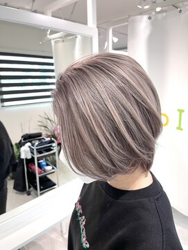 イロアイ(iro I) ミルクティーグレージュ♪