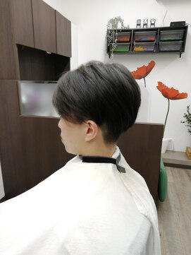 ハチガレージ(8GARAGE) ツーブロックショート