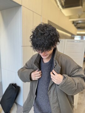 アナ ラーナ(Anna Lanna) 波巻きスパイラルパーマ【奥村北斗】