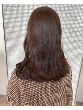 ティア(Tia.) ミディアム/グレージュ/韓国風/髪質改善トリートメント/縮毛矯正