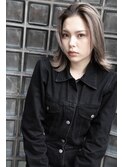 ダークグレージュ×くびれボブ