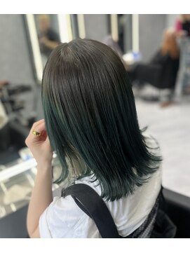 シーエスメイドバイシャチュー 栄店(CS made by SHACHU) グリーン